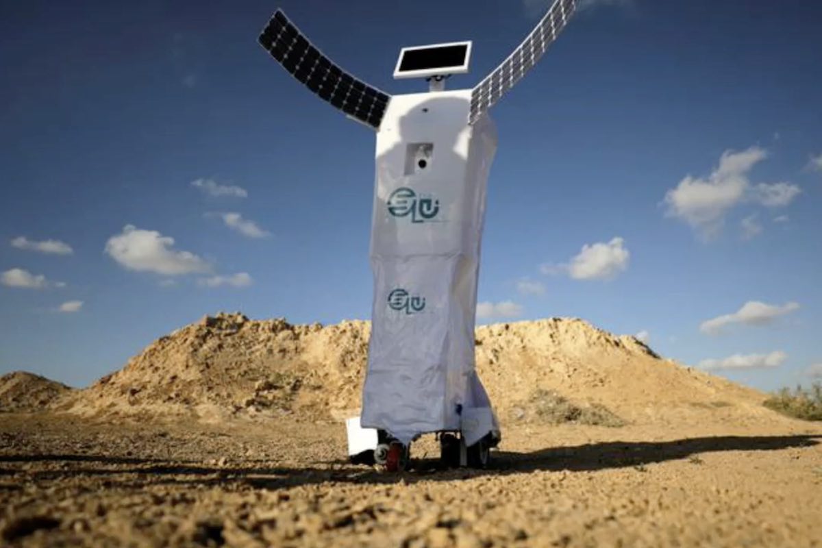 Un Inginer egiptean a construit un robot care ar putea produce apă pe Marte